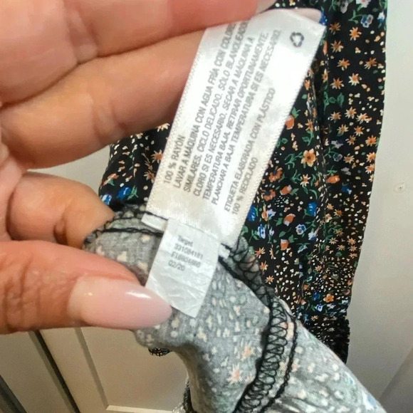 Wild Fable - Black Floral Boho puffy sleeve dress - Large - Picture 7 of 7